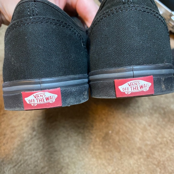 Vans - Picture 3 of 3